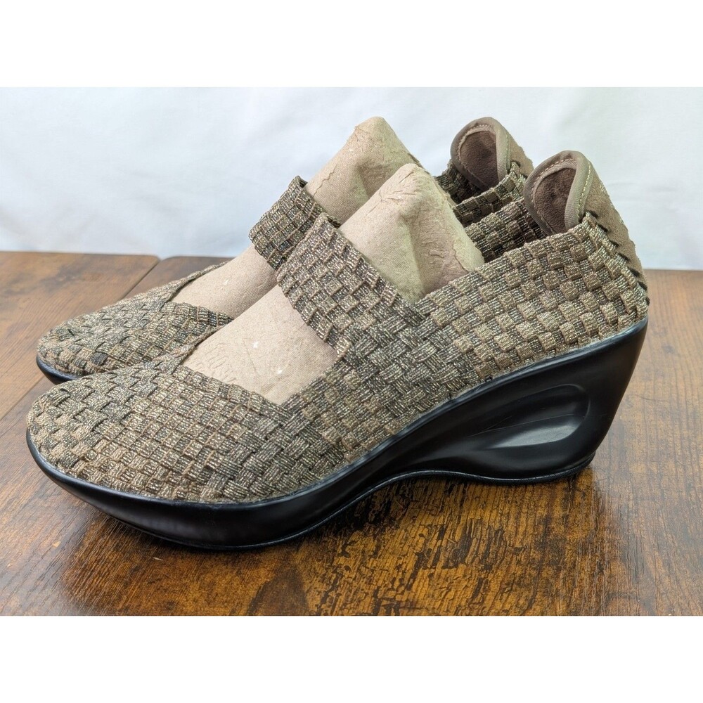 CC Resorts Sugar Shimmer Gold Casual - Size 39 8.5 Wedge Womens